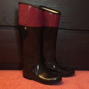 Hunter Knee High Maroon Black Rain Boots Size 5
